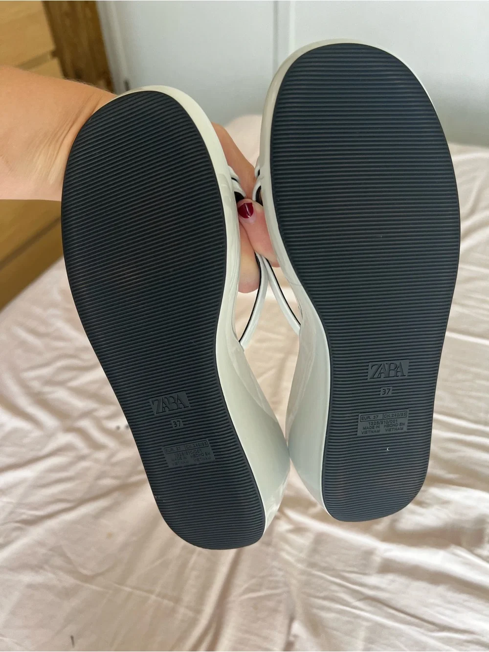 Zara White Multi-Strap Slide Sandals - Picture 7 of 8